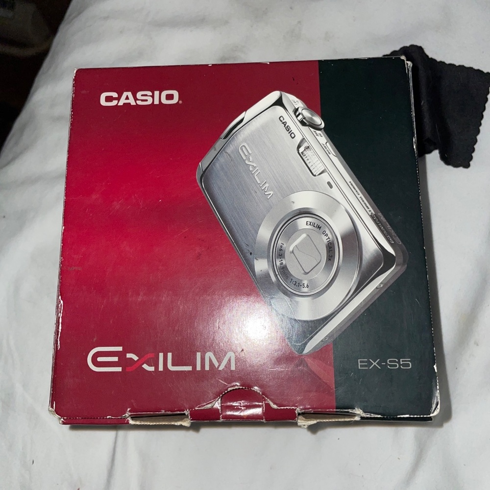 Casio camera - Picture 2 of 5